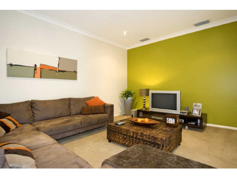 8 Yorston Place, Ormiston QLD 4160