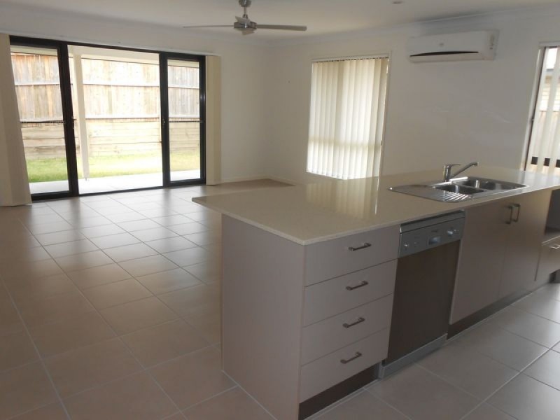 98 Brookvale Drive, Victoria Point QLD 4165
