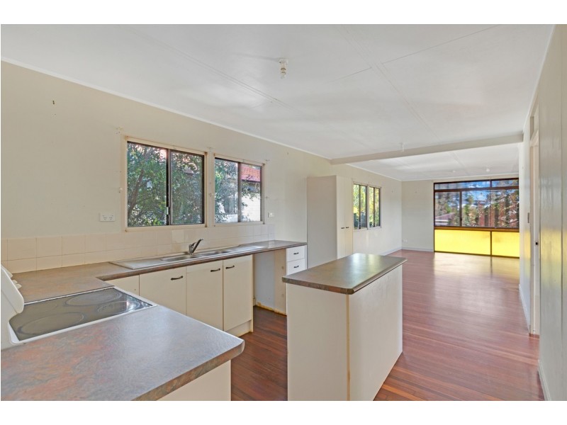 31 Thomas Street, Birkdale QLD 4159