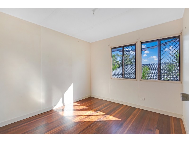 31 Thomas Street, Birkdale QLD 4159