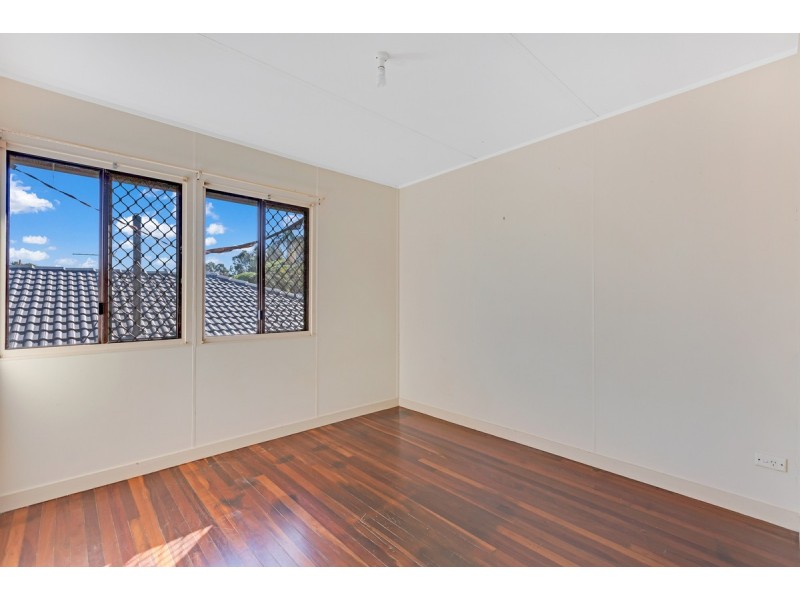 31 Thomas Street, Birkdale QLD 4159