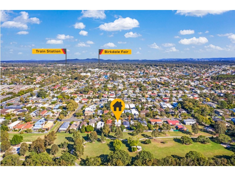 31 Thomas Street, Birkdale QLD 4159
