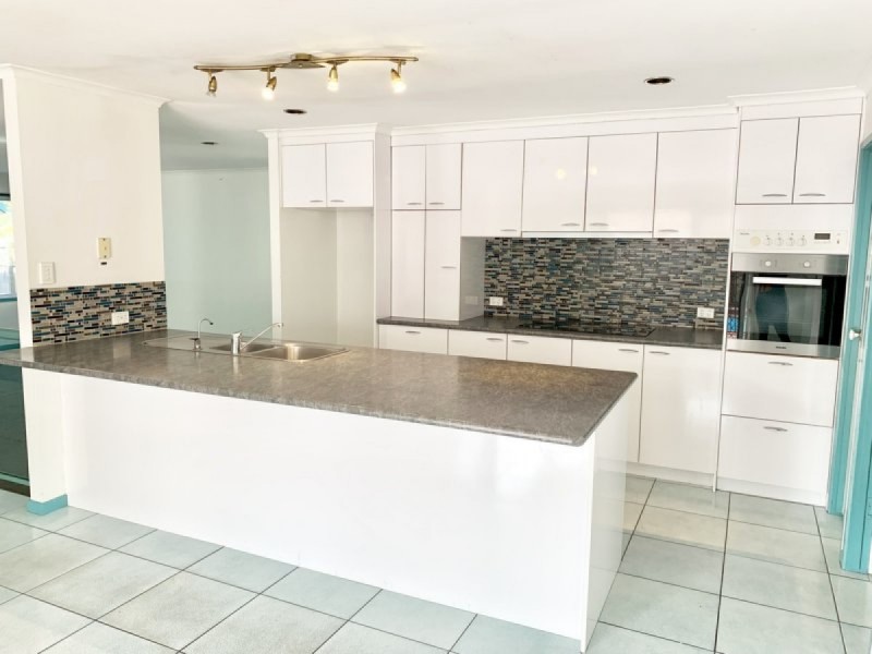 36 Mary Pleasant Drive, Birkdale QLD 4159