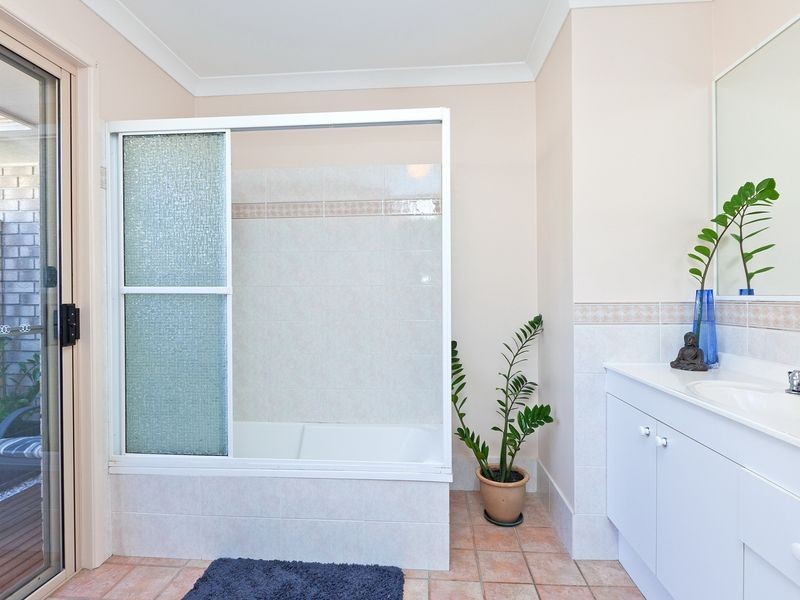 1 Ashwood Circuit, Birkdale QLD 4159