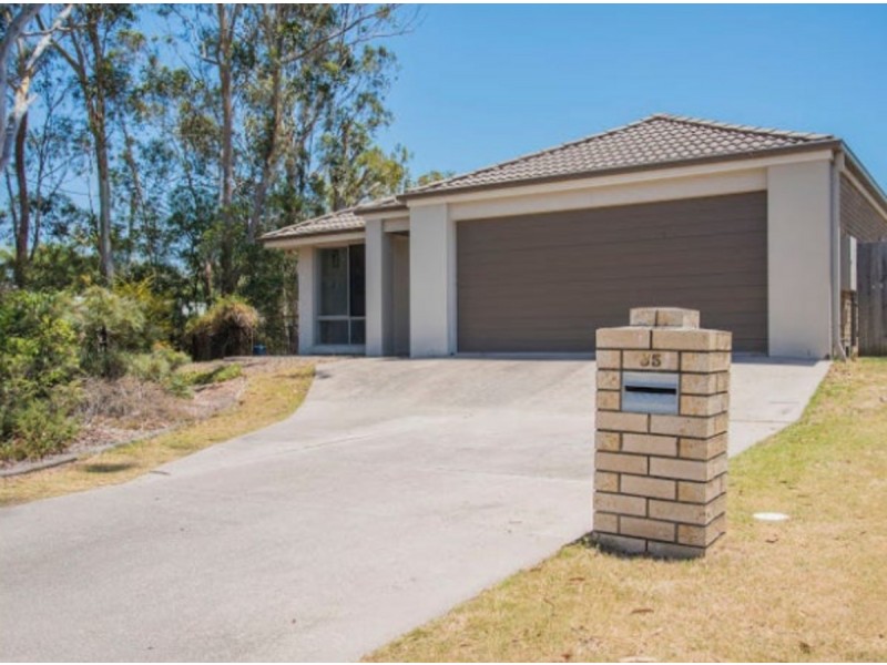 35 Stradbroke Street, Redland Bay QLD 4165