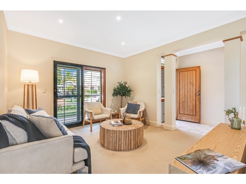 1 Fig Tree Place, Ormiston QLD 4160