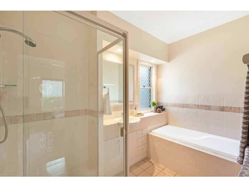 1 Fig Tree Place, Ormiston QLD 4160