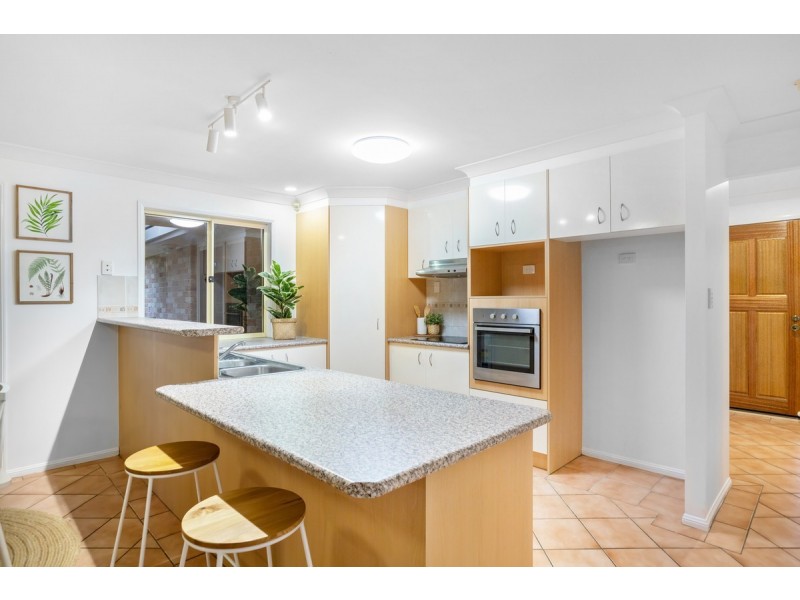 17 Lakefield Drive, Victoria Point QLD 4165