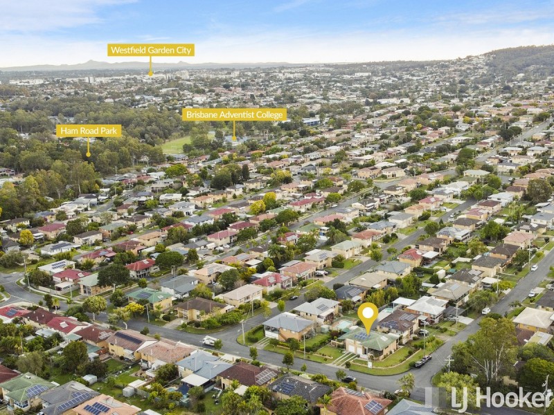 92 Morialta Street, Mansfield QLD 4122