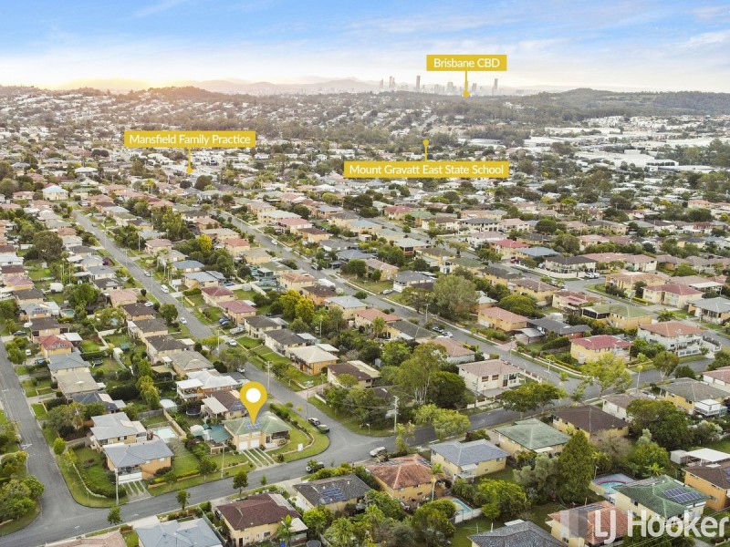 92 Morialta Street, Mansfield QLD 4122