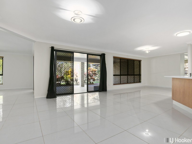 11 Trafalgar Vale Avenue, Wellington Point QLD 4160