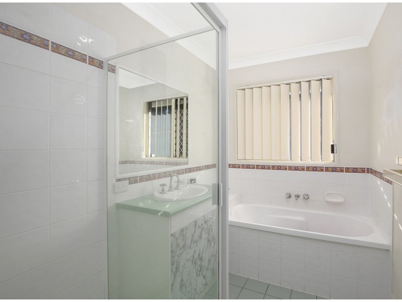 14 Gladebourne Crescent, Victoria Point QLD 4165