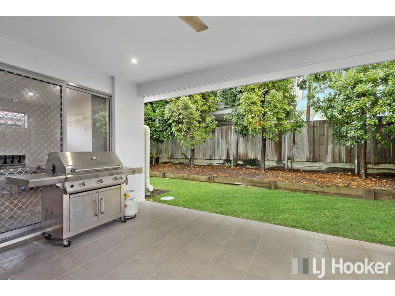 2/18A Nelson Street, Ormiston QLD 4160