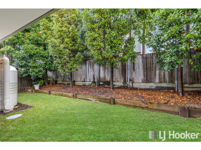 2/18A Nelson Street, Ormiston QLD 4160
