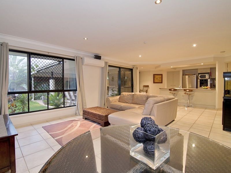 42 Trafalgar Vale Avenue, Wellington Point QLD 4160