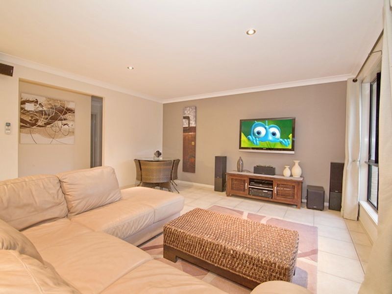 42 Trafalgar Vale Avenue, Wellington Point QLD 4160