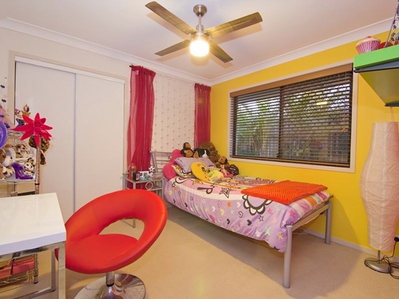 42 Trafalgar Vale Avenue, Wellington Point QLD 4160