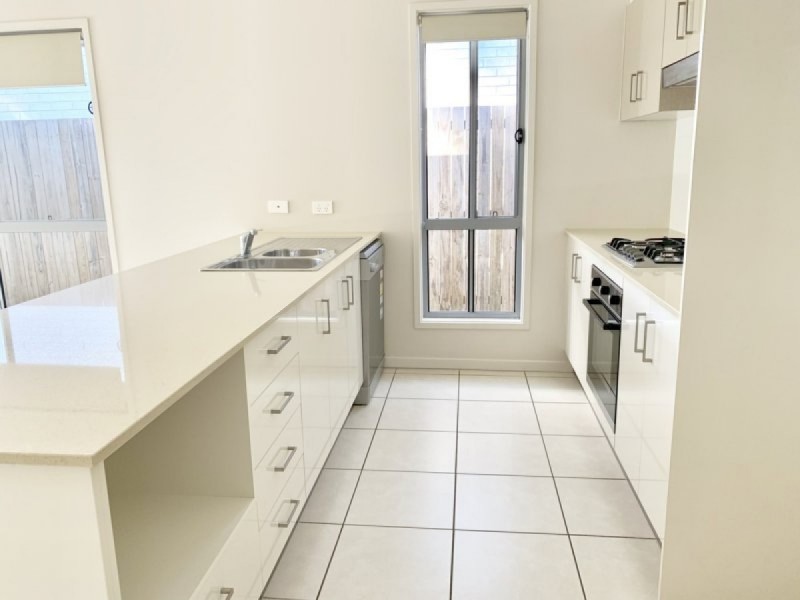 3B Moore Street, Victoria Point QLD 4165