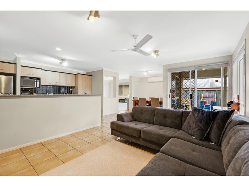 25 Glenbrook Avenue, Victoria Point QLD 4165