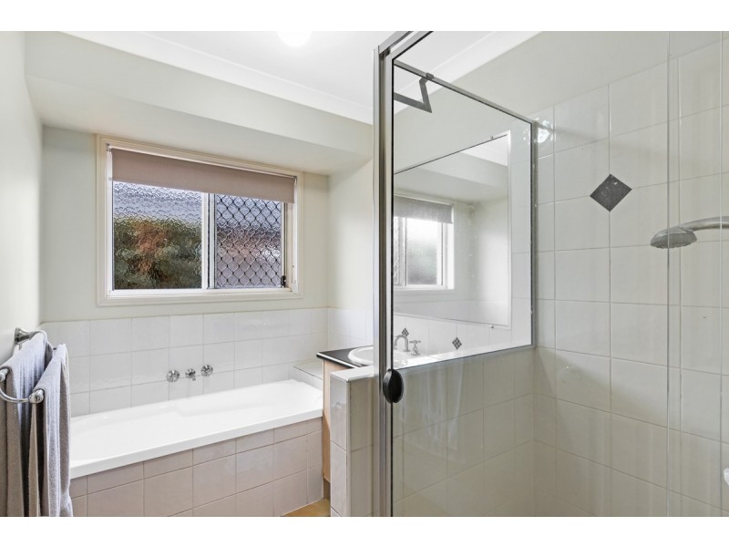 25 Glenbrook Avenue, Victoria Point QLD 4165