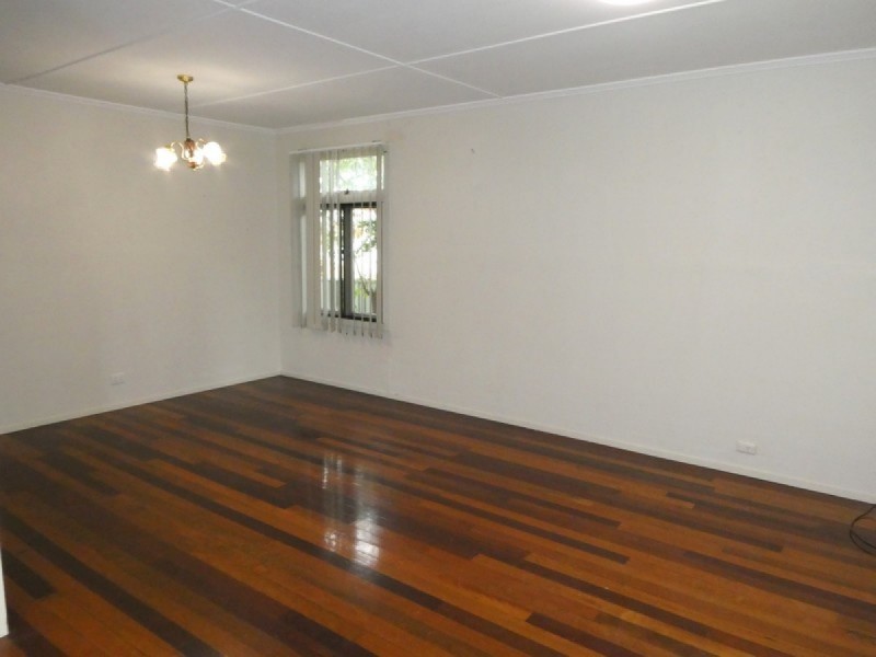 364 Bloomfield Street, Cleveland QLD 4163