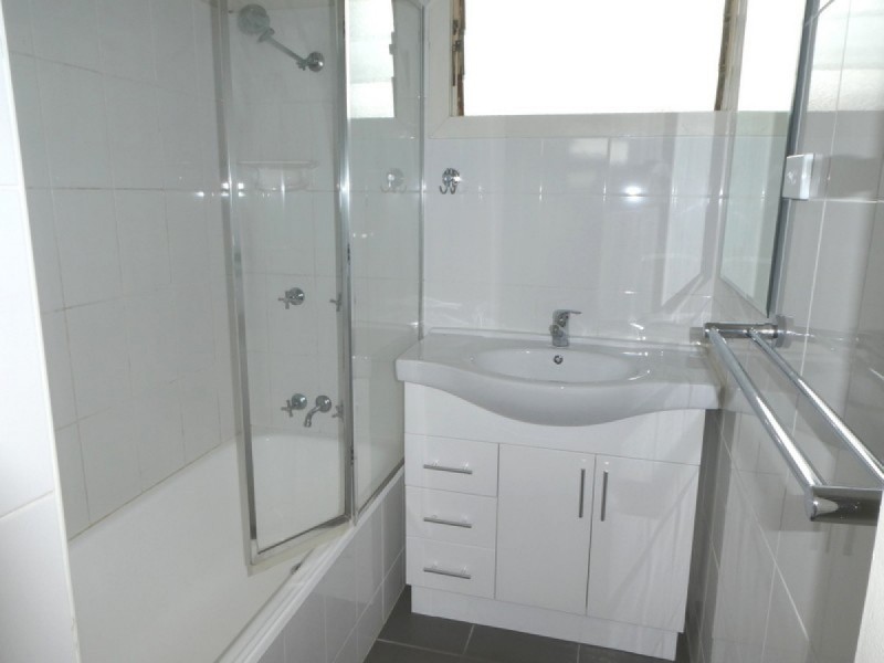 364 Bloomfield Street, Cleveland QLD 4163