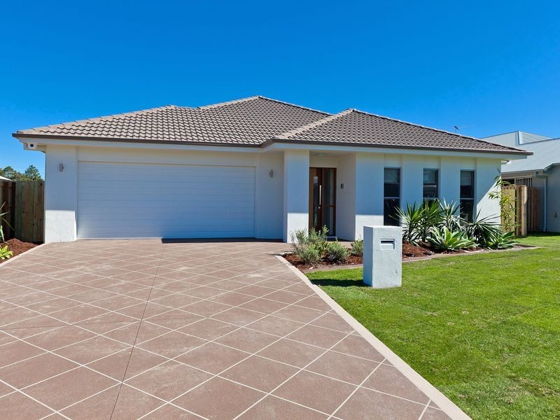 11 Gunadoo Street, Thornlands QLD 4164