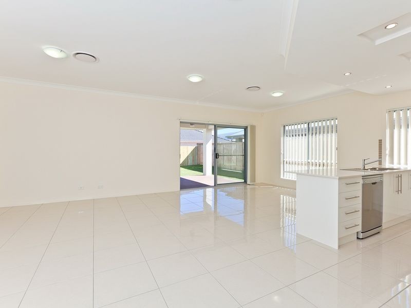 11 Gunadoo Street, Thornlands QLD 4164