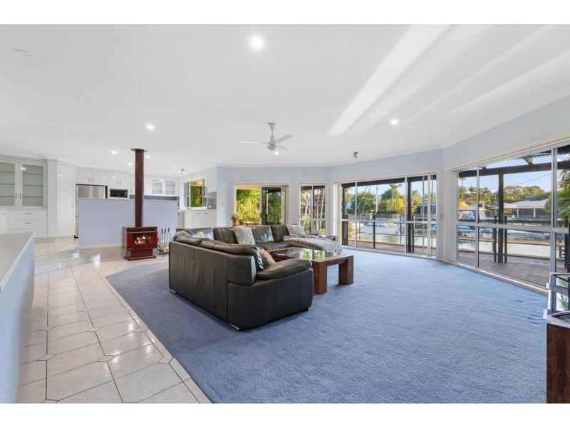 2 Pennant Court, Birkdale QLD 4159