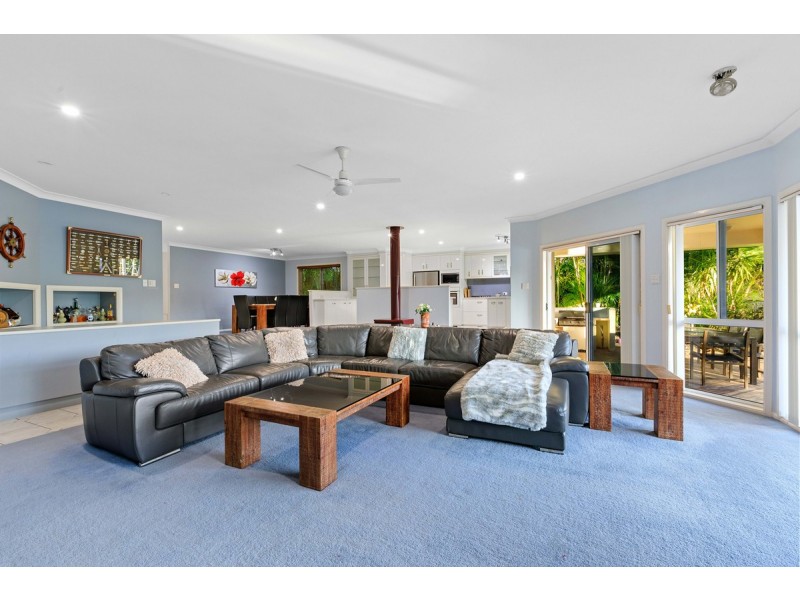 2 Pennant Court, Birkdale QLD 4159