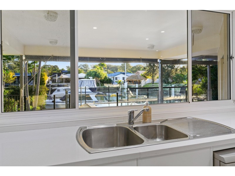 2 Pennant Court, Birkdale QLD 4159