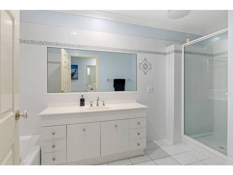 2 Pennant Court, Birkdale QLD 4159