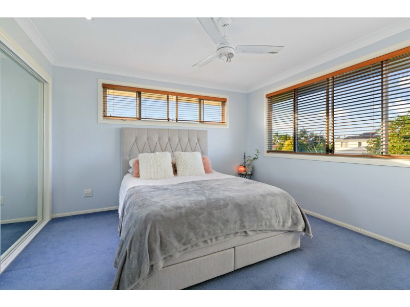 2 Pennant Court, Birkdale QLD 4159