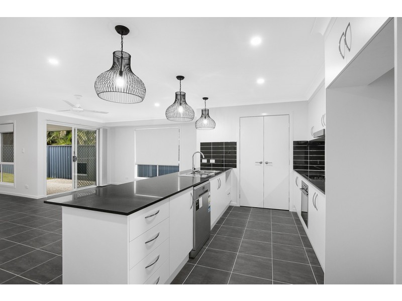 7 Benfer Road, Victoria Point QLD 4165