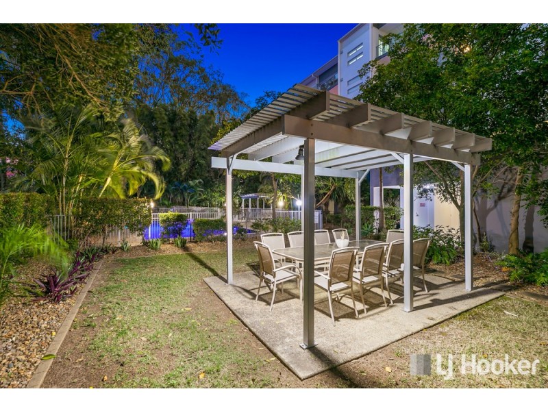 27/7-13 Shore Street East, Cleveland QLD 4163