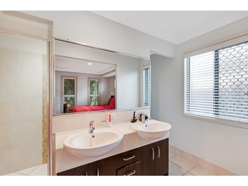 42 Butternut Circuit, Thornlands QLD 4164