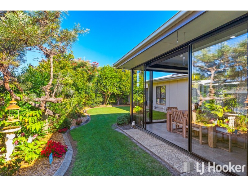 1 Parklink Drive, Redland Bay QLD 4165
