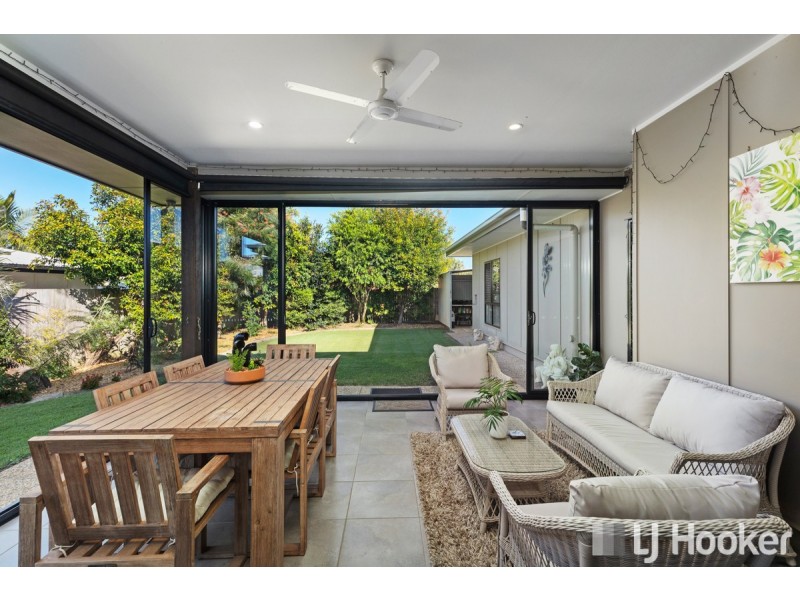 1 Parklink Drive, Redland Bay QLD 4165