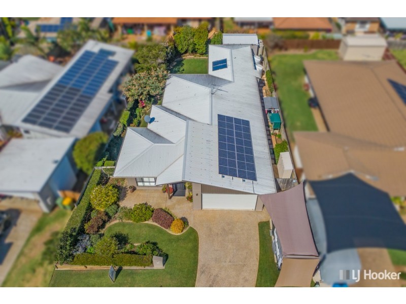 1 Parklink Drive, Redland Bay QLD 4165