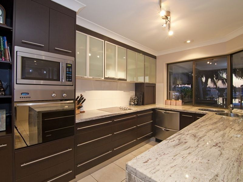 8 Bollard Court, Raby Bay QLD 4163