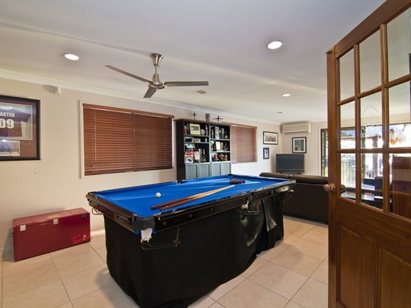 8 Bollard Court, Raby Bay QLD 4163