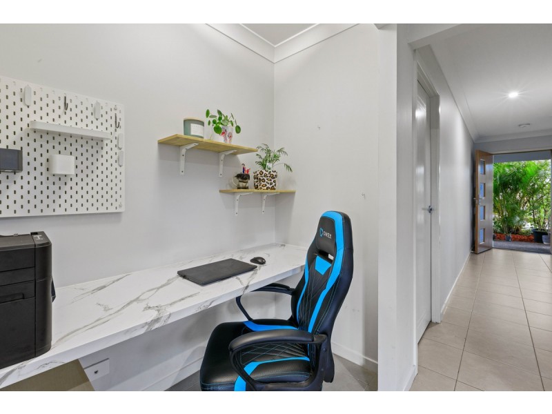 2 Grieger Lane, Collingwood Park QLD 4301