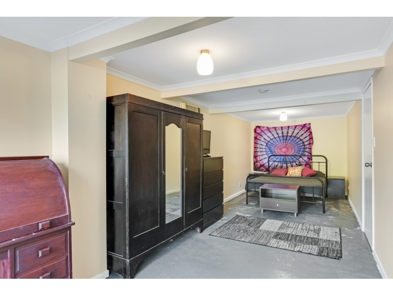 16 Birkdale Road, Birkdale QLD 4159