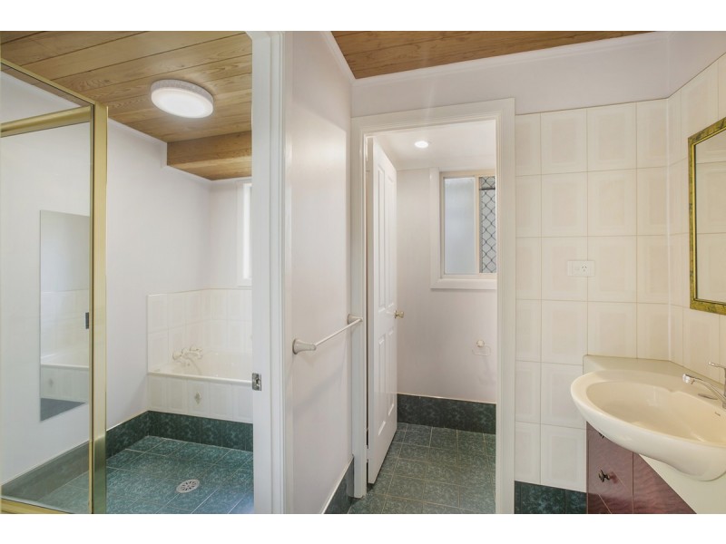 3 Queensbury Court, Wellington Point QLD 4160