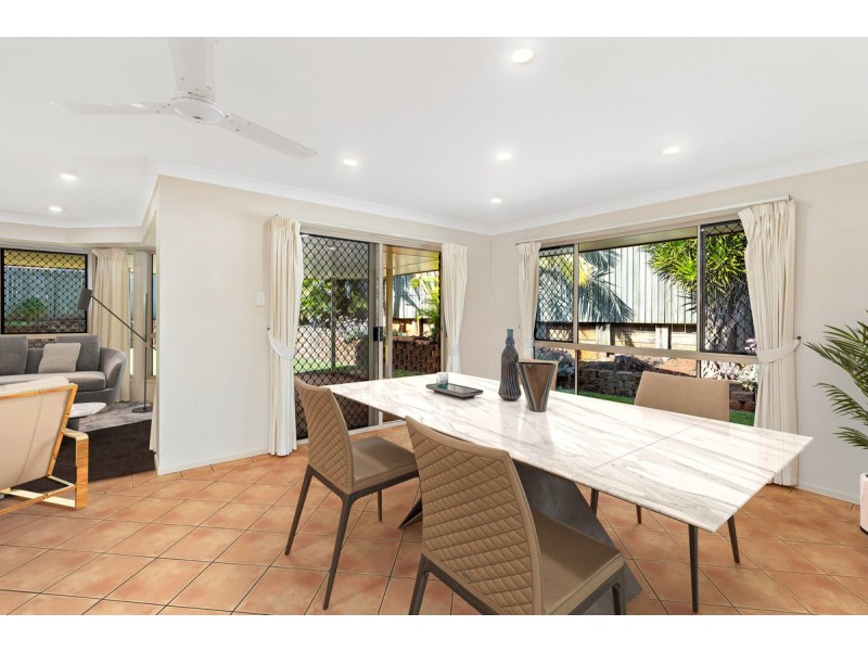 7 Hilary Avenue, Redland Bay QLD 4165