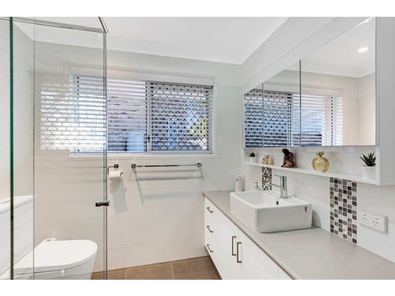 31 Flamingo Crescent, Thornlands QLD 4164