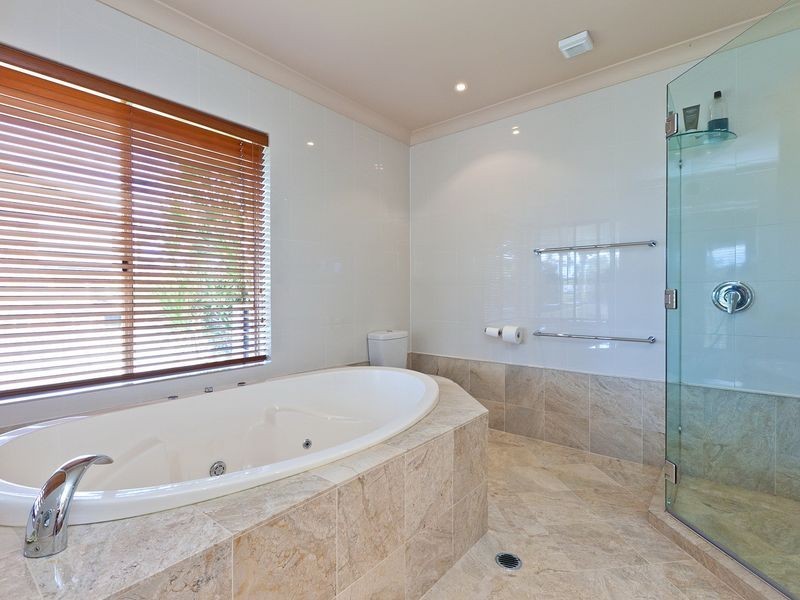 22 Flamingo Crescent, Thornlands QLD 4164