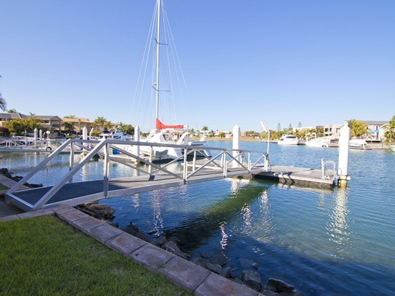 12 Plymouth Court, Raby Bay QLD 4163