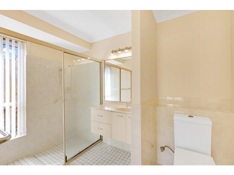 7 Hawk Parade, Thornlands QLD 4164