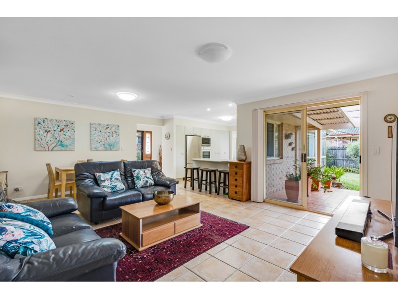 11 Serena Court, Birkdale QLD 4159